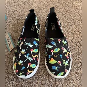 BNWB TOMS Youth 3 Alpargata Black Glow in the Dark Bugs